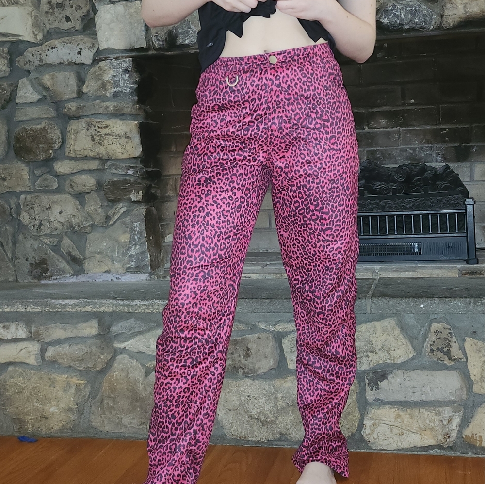 Cute Mistake pink leopard pants